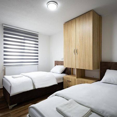 Restoran & Motel Manjez Биело-Поле Экстерьер фото